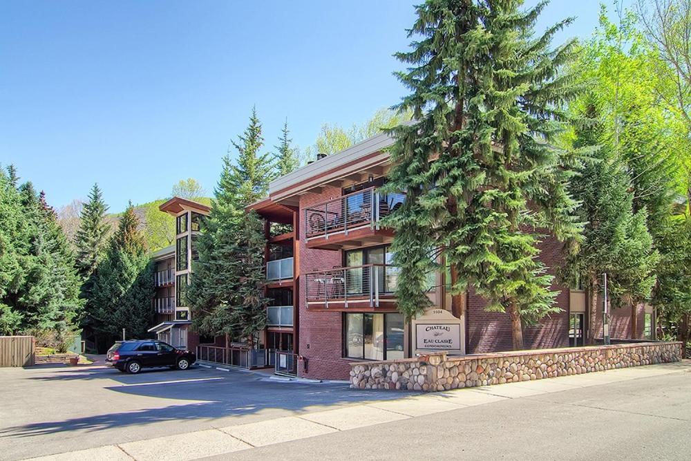 Chateau Eau Claire Unit 22, Condo Overlooking The Roaring Fork River With A Private Deck Аспен Экстерьер фото