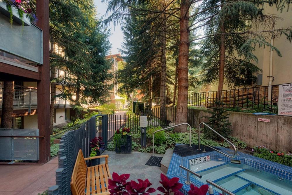 Chateau Eau Claire Unit 22, Condo Overlooking The Roaring Fork River With A Private Deck Аспен Экстерьер фото