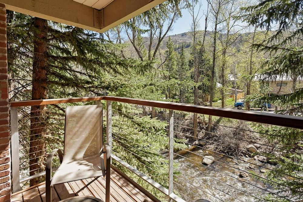 Chateau Eau Claire Unit 22, Condo Overlooking The Roaring Fork River With A Private Deck Аспен Экстерьер фото
